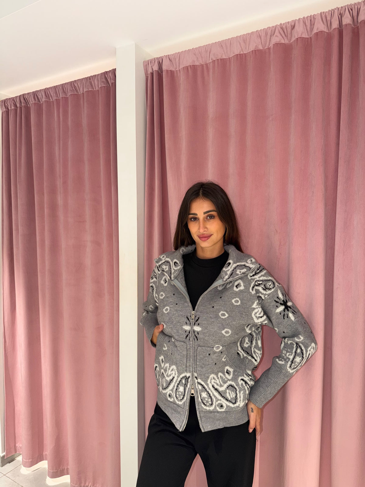 cardigan bandana tasche