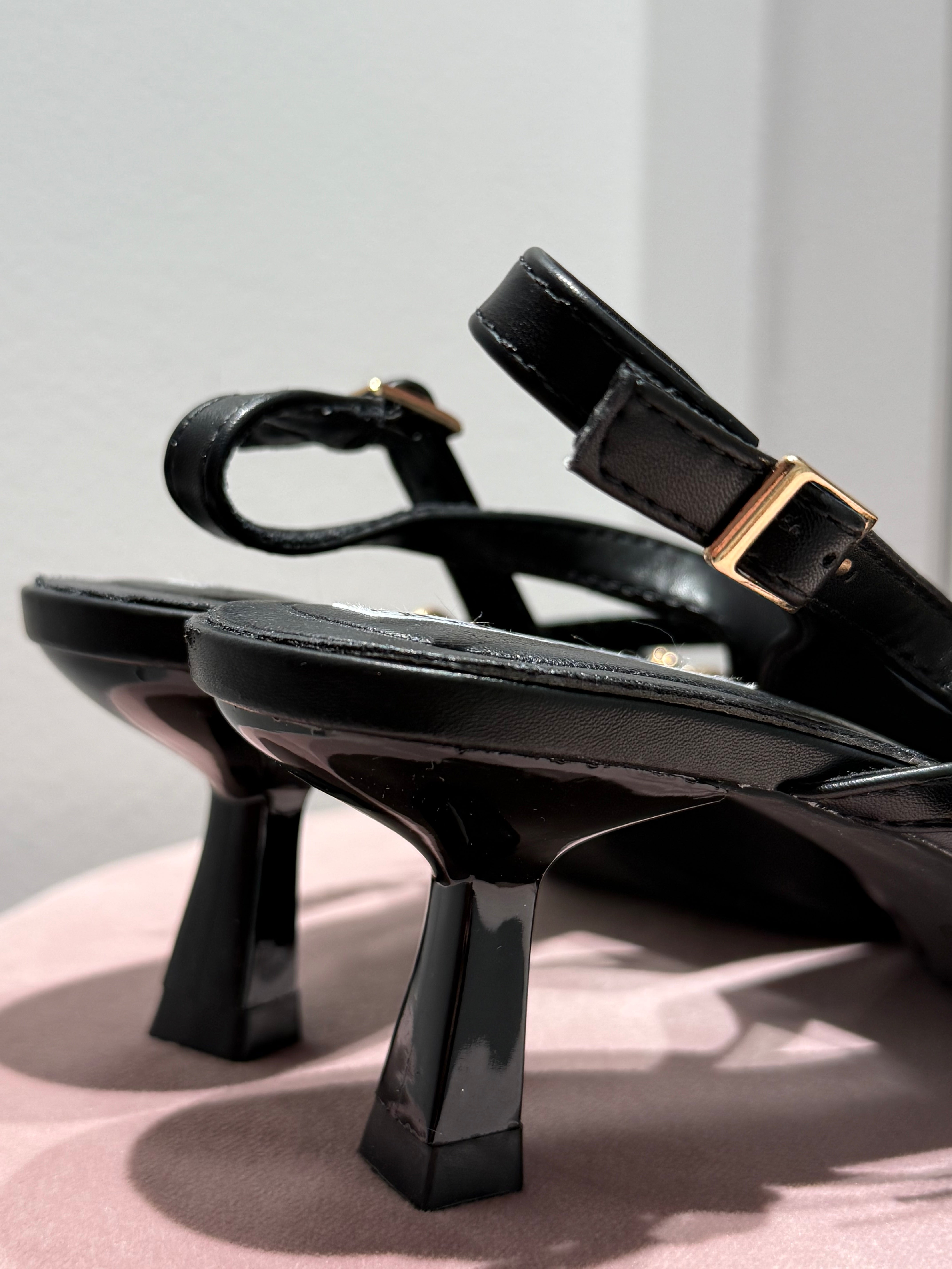 scarpe ecopelle fibbie