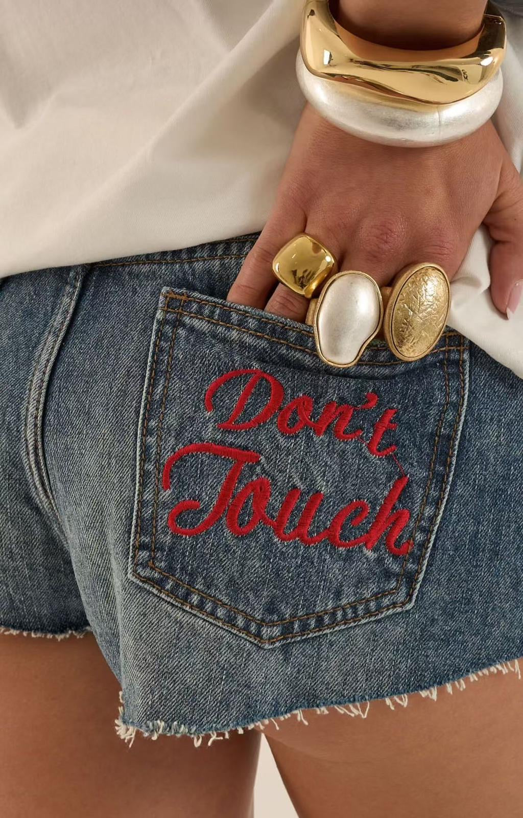 pantaloncini don't touch