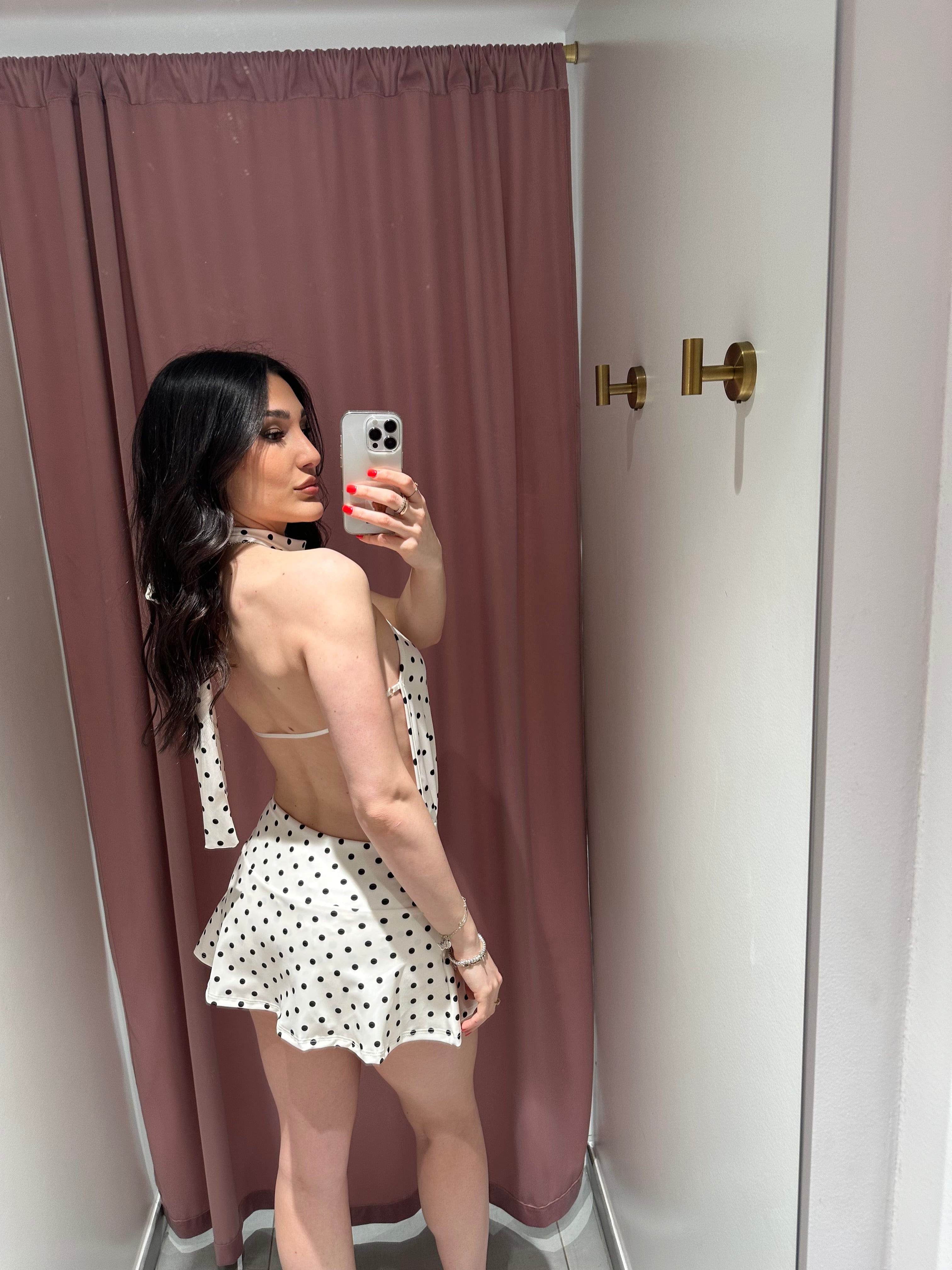 abito pois scollo schiena