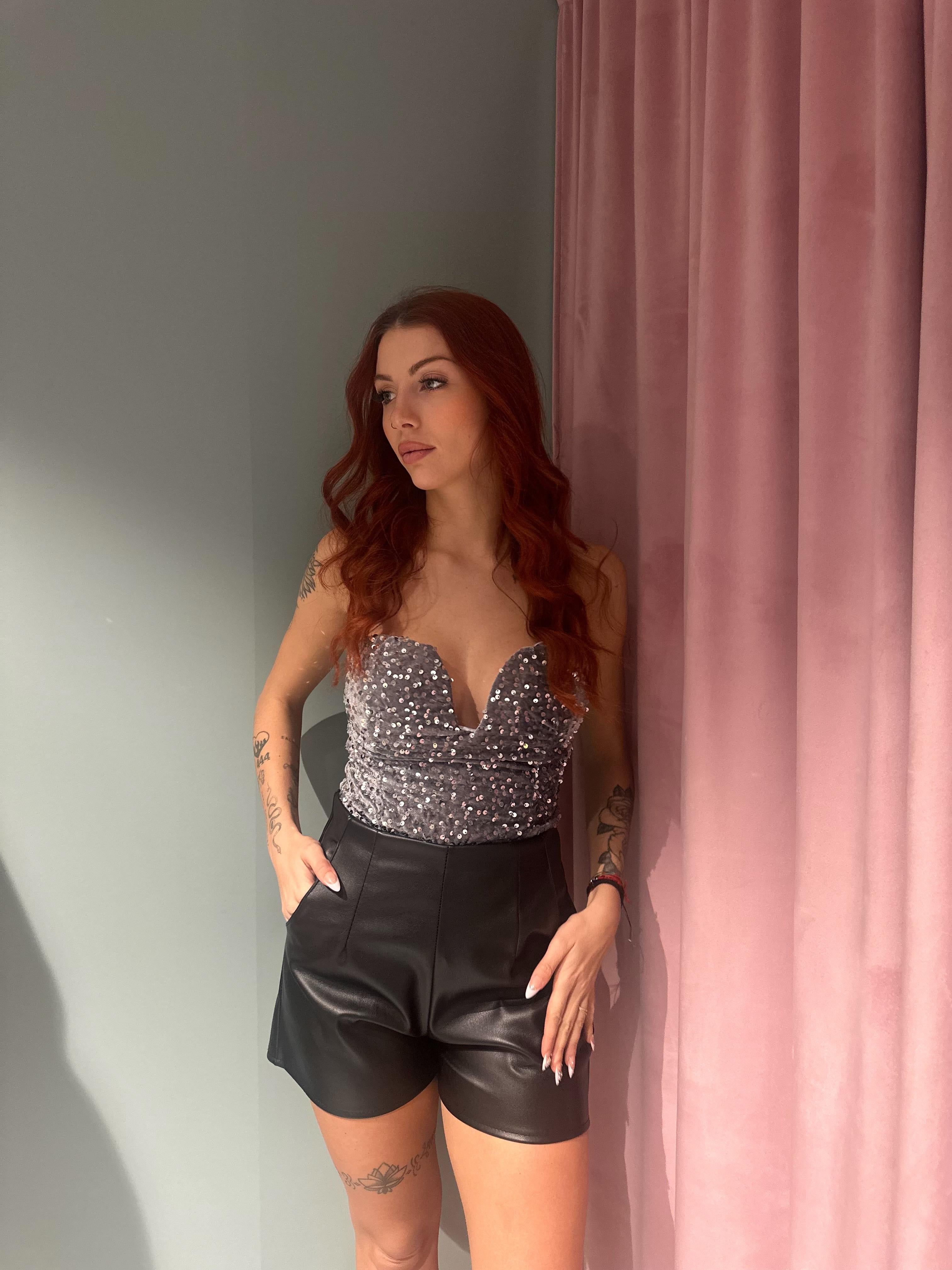 body cuore paillettes