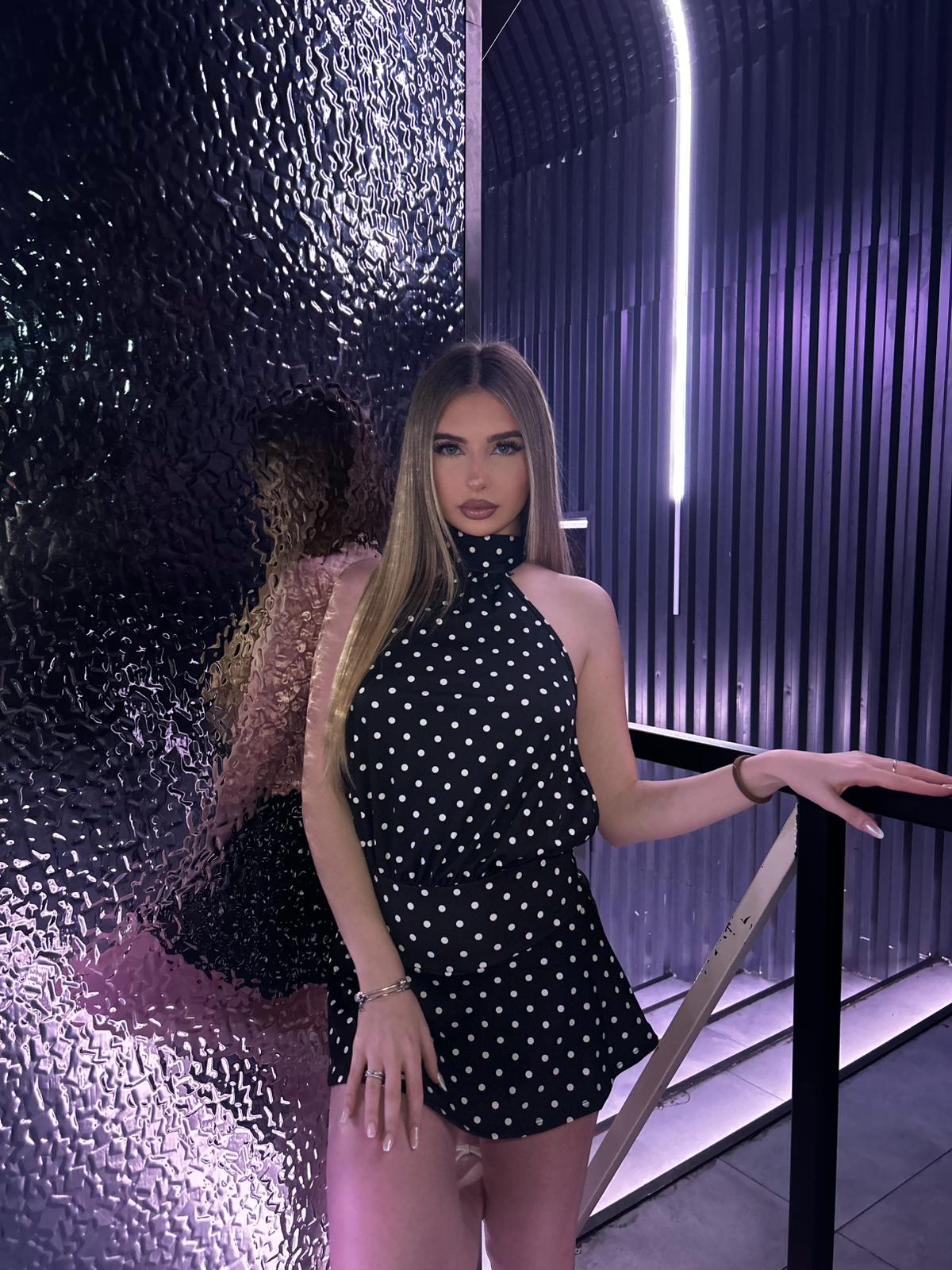 abito pois scollo schiena