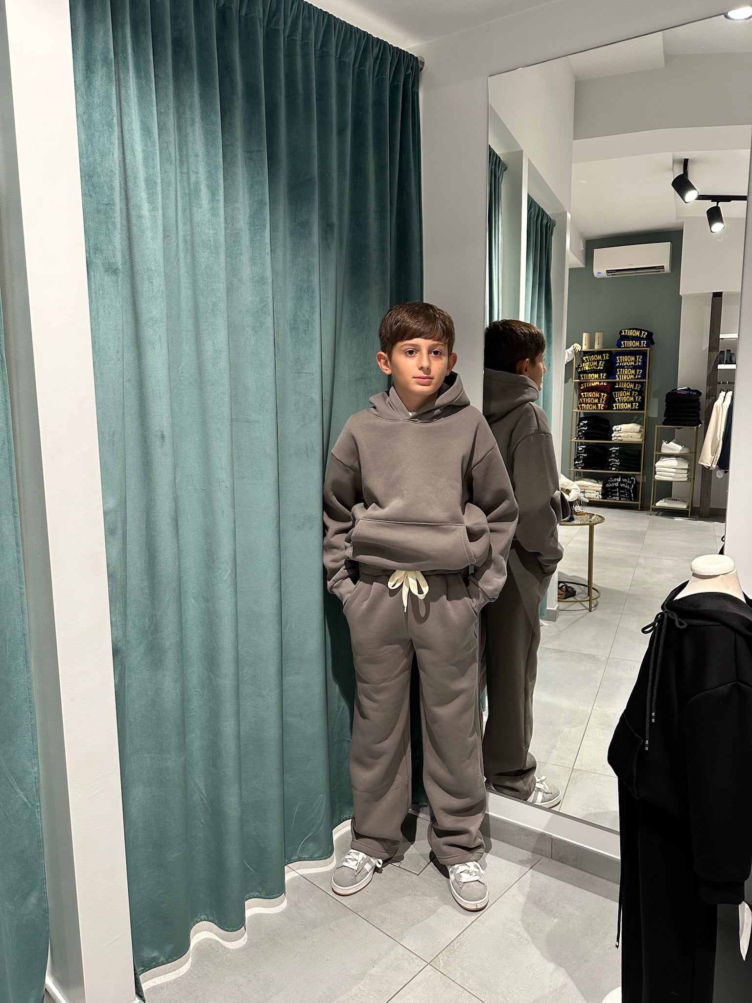tuta fondo largo 10-16 anni