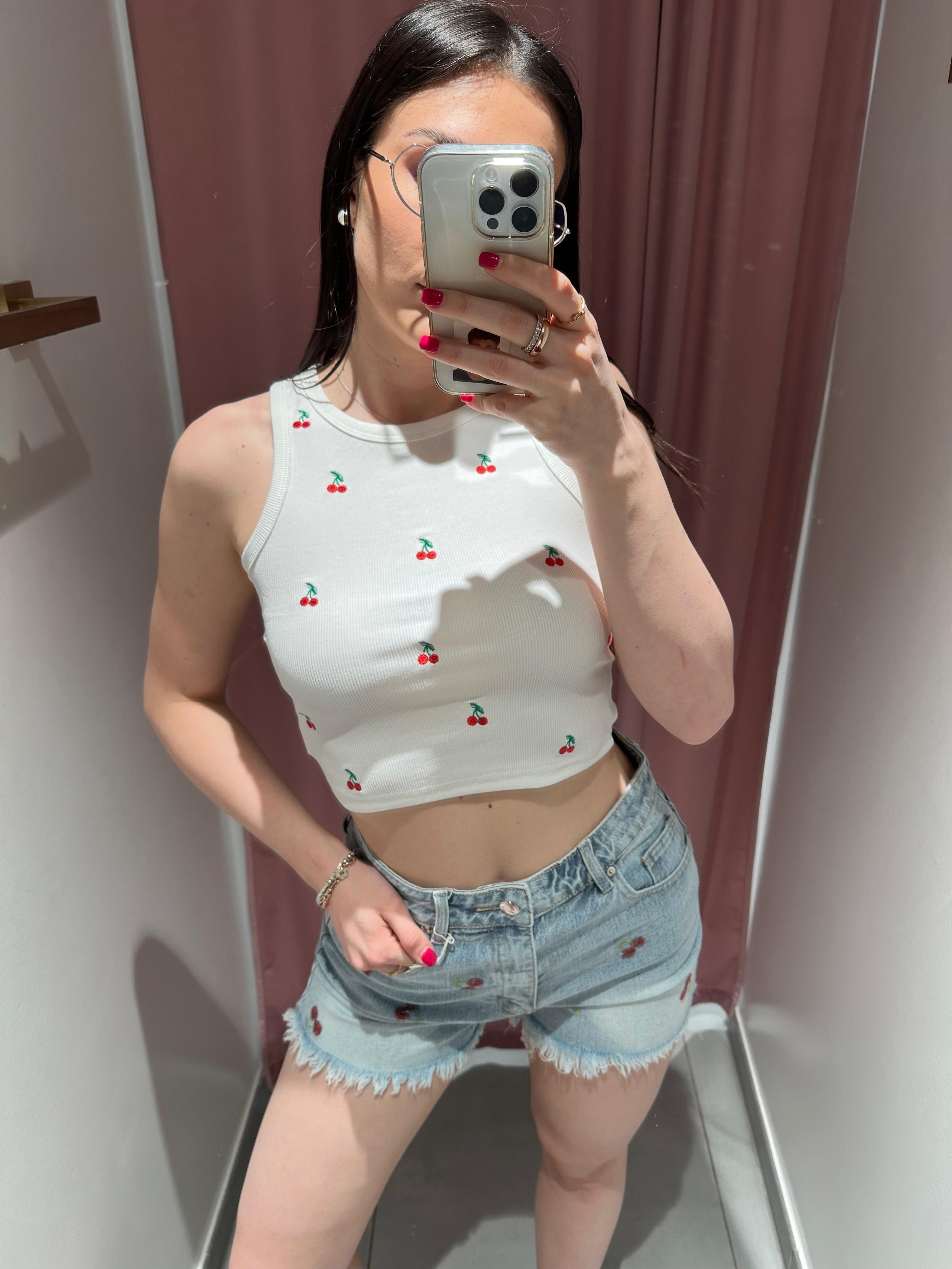 pantaloncini jeans ciliegie