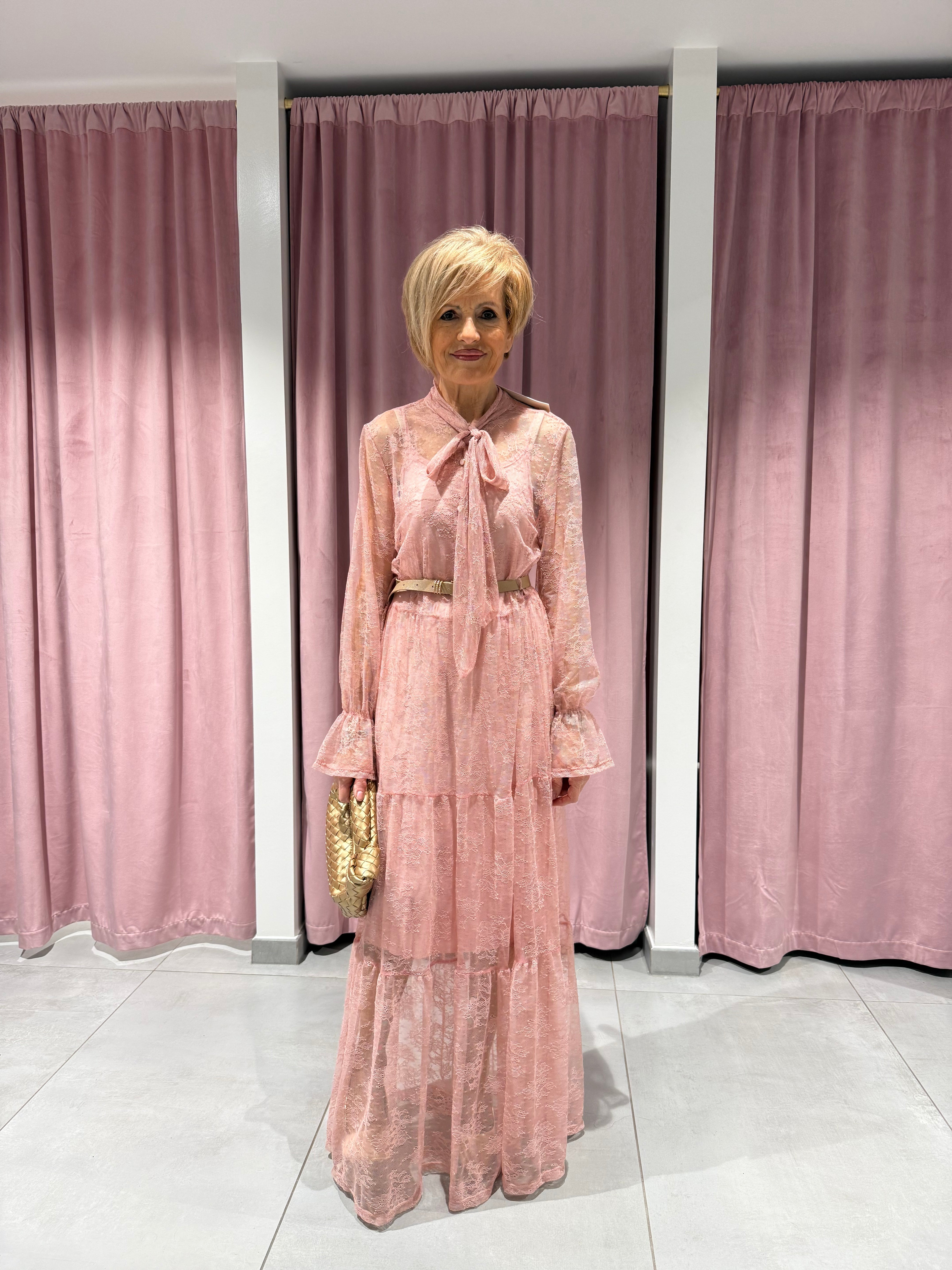 abito pizzo con sottoveste