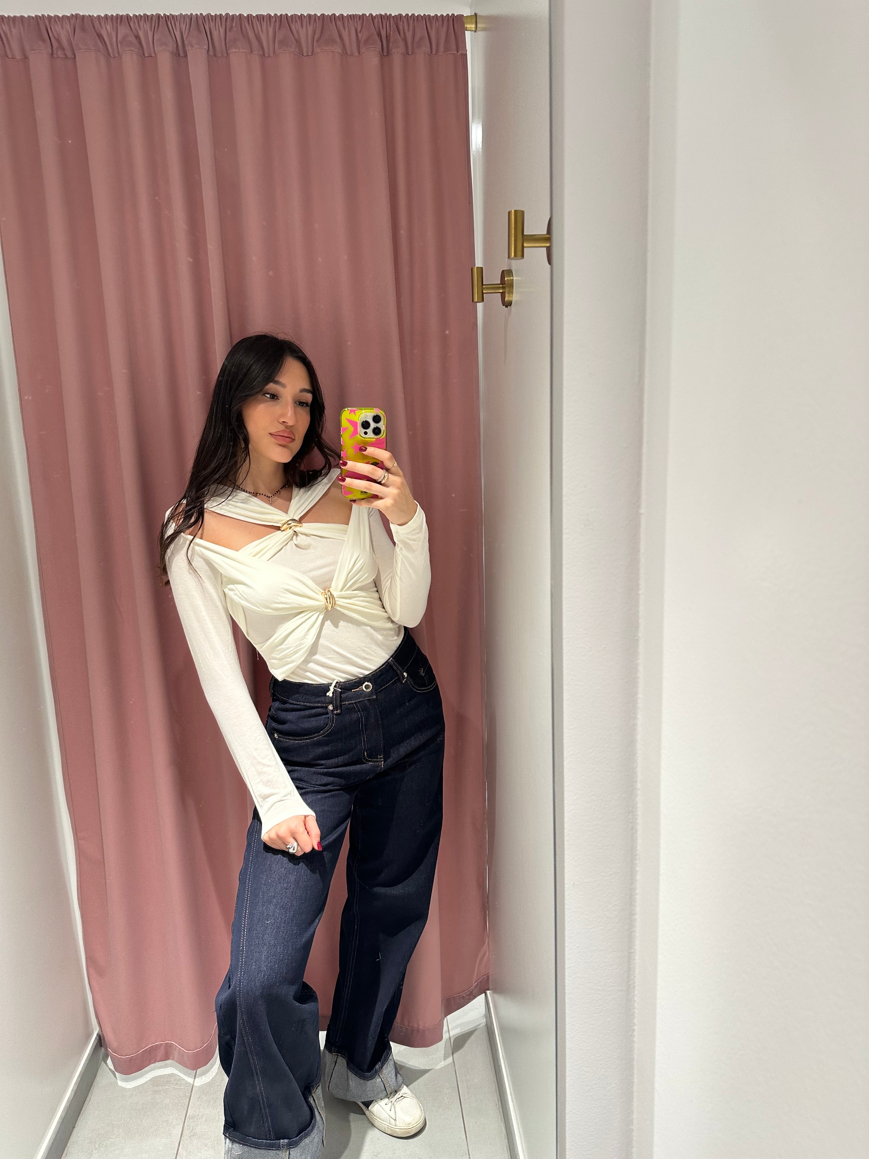 maglia dettagli oro