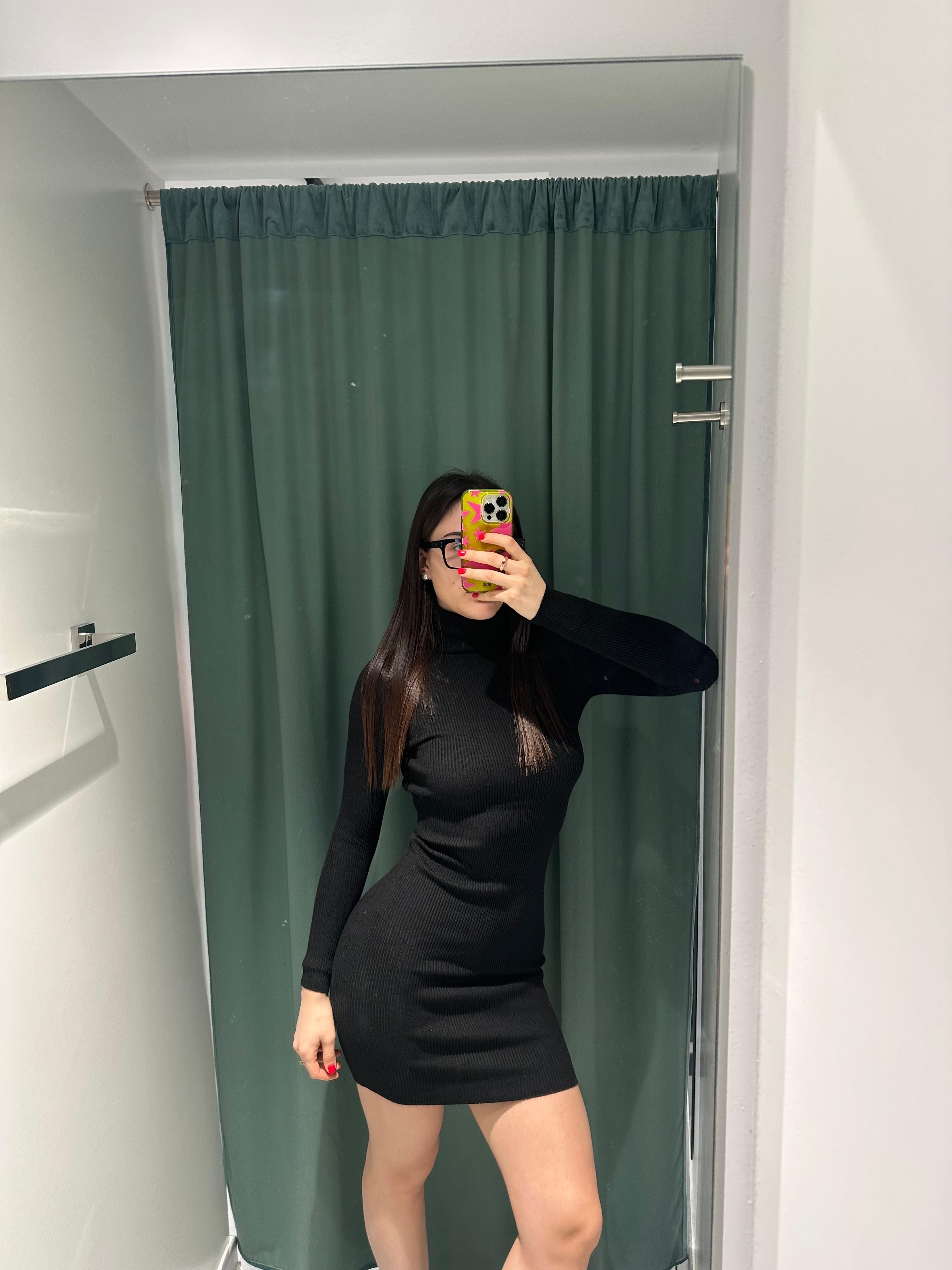 abito filo dolcevita corto