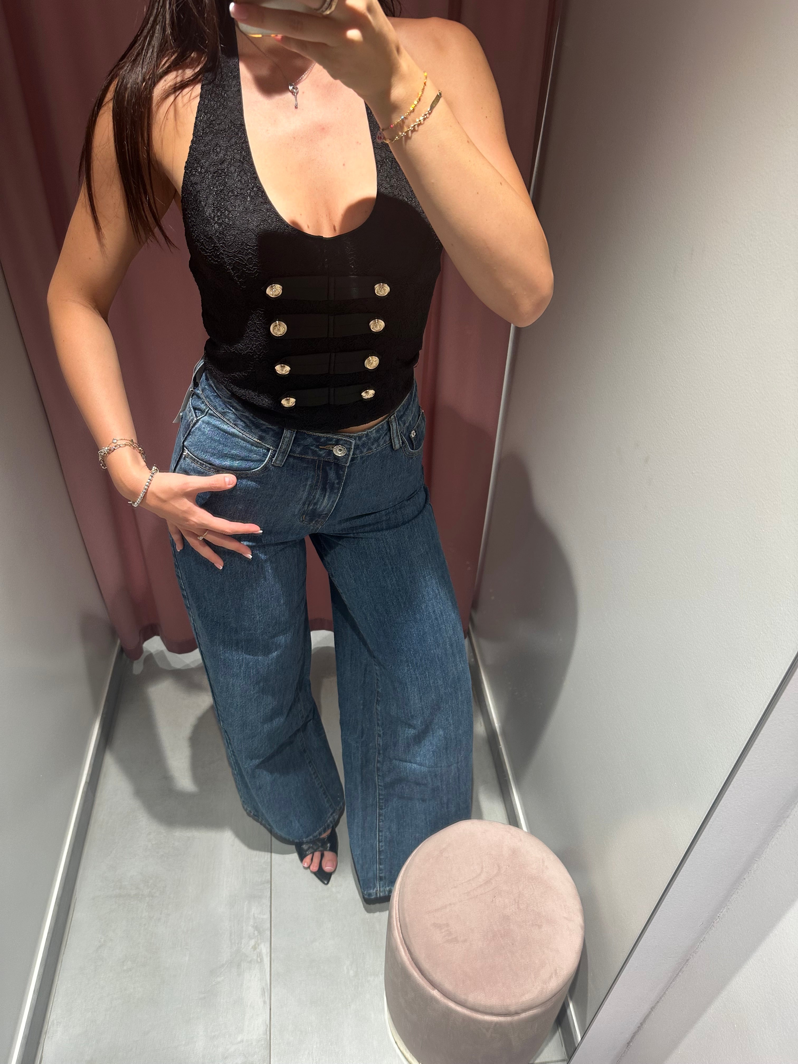jeans don't touch