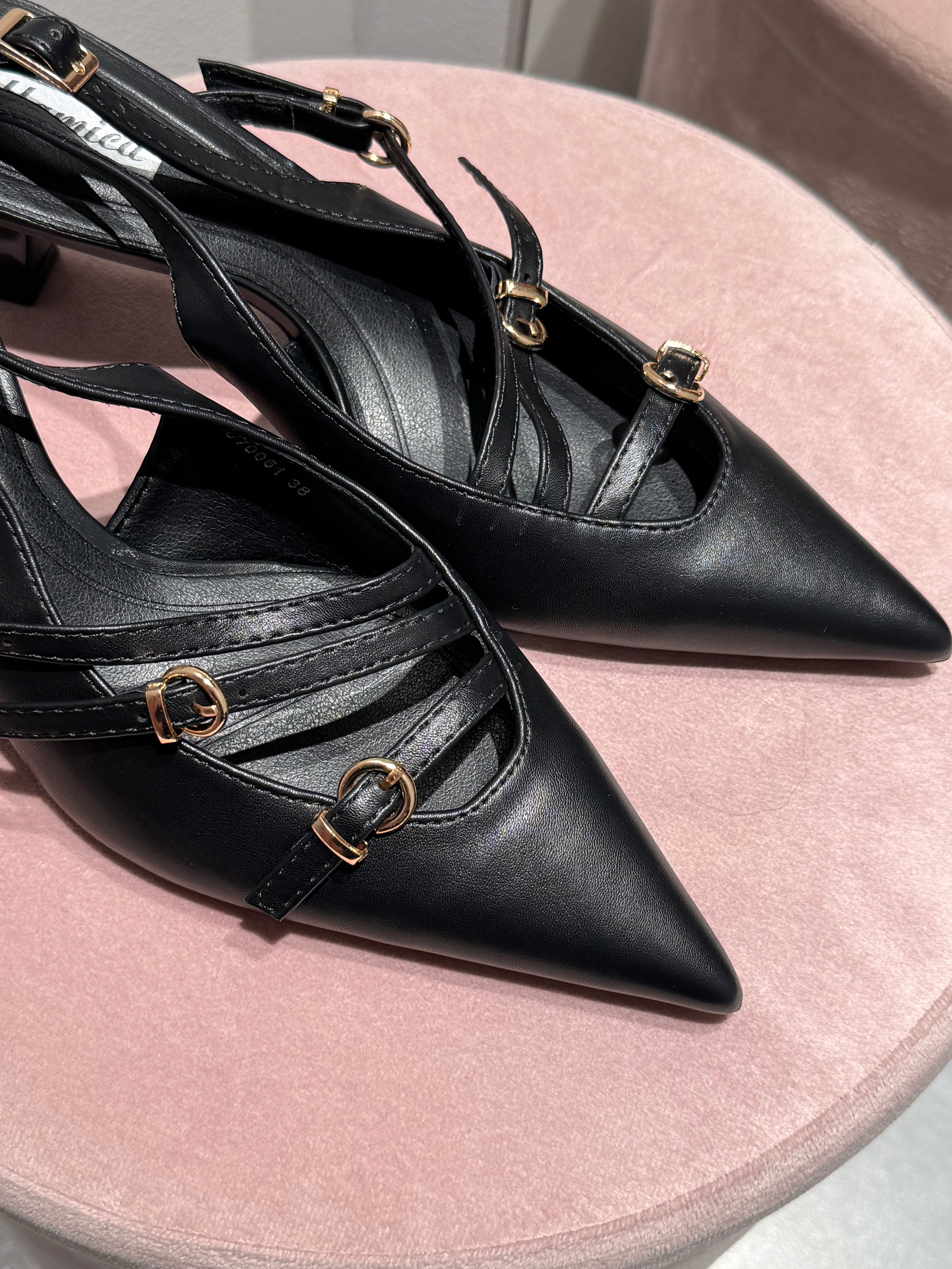 scarpe ecopelle fibbie