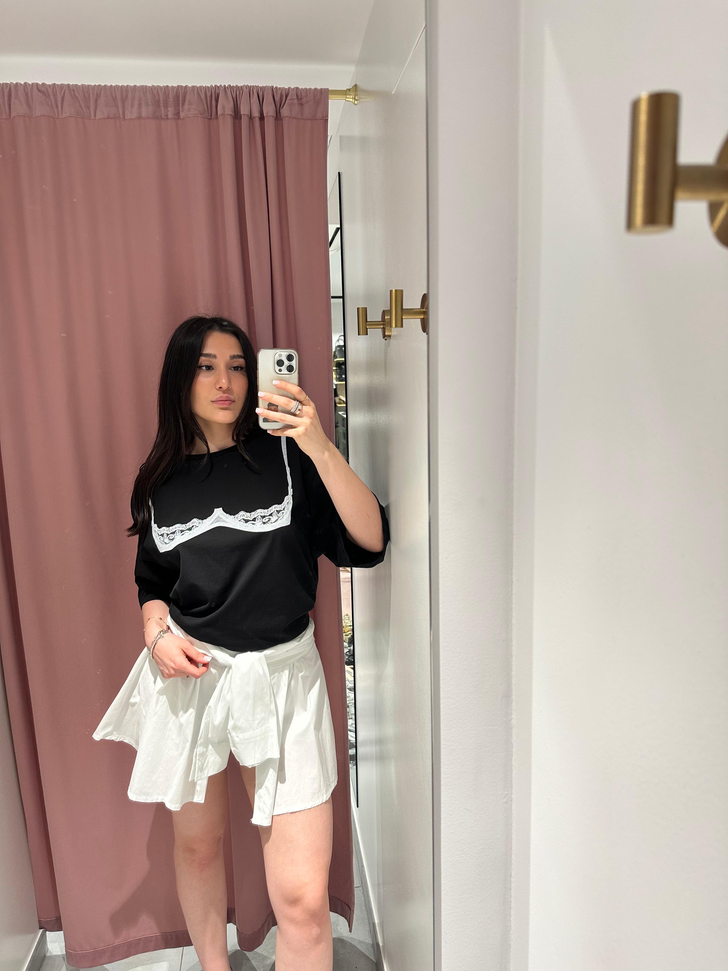 t-shirt reggiseno