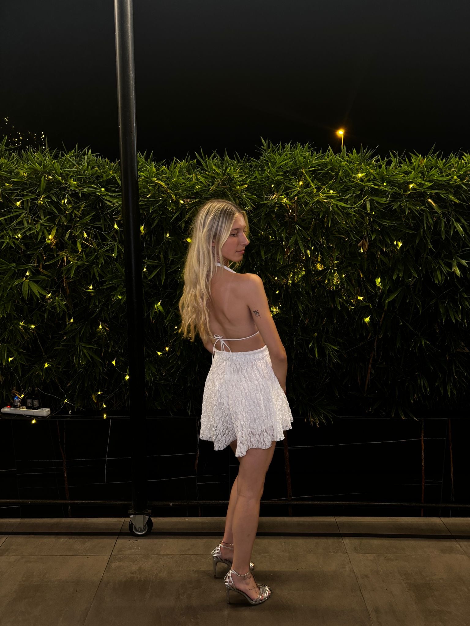 tutina gilda laccio schiena