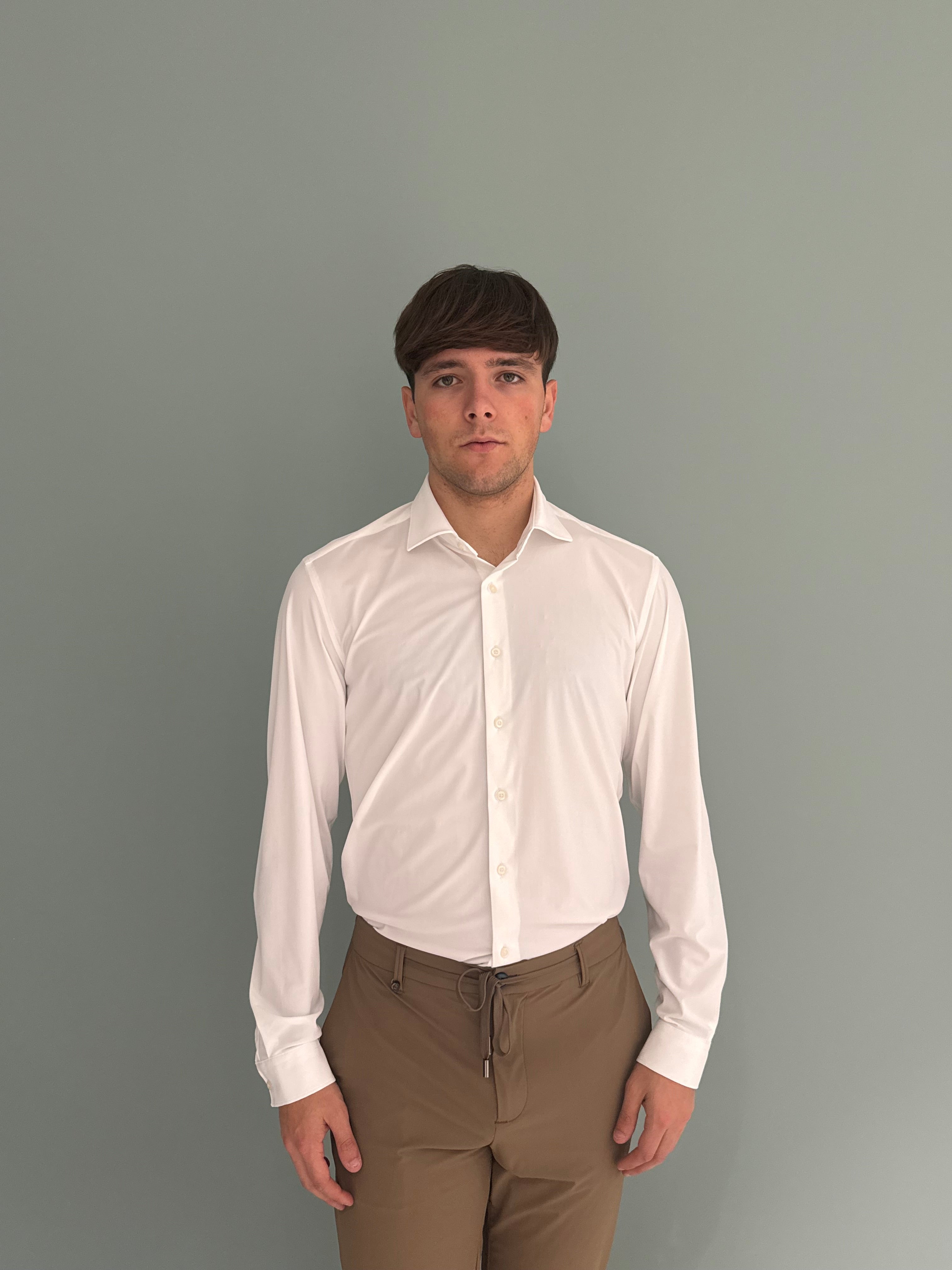 camicia bianca no stiro