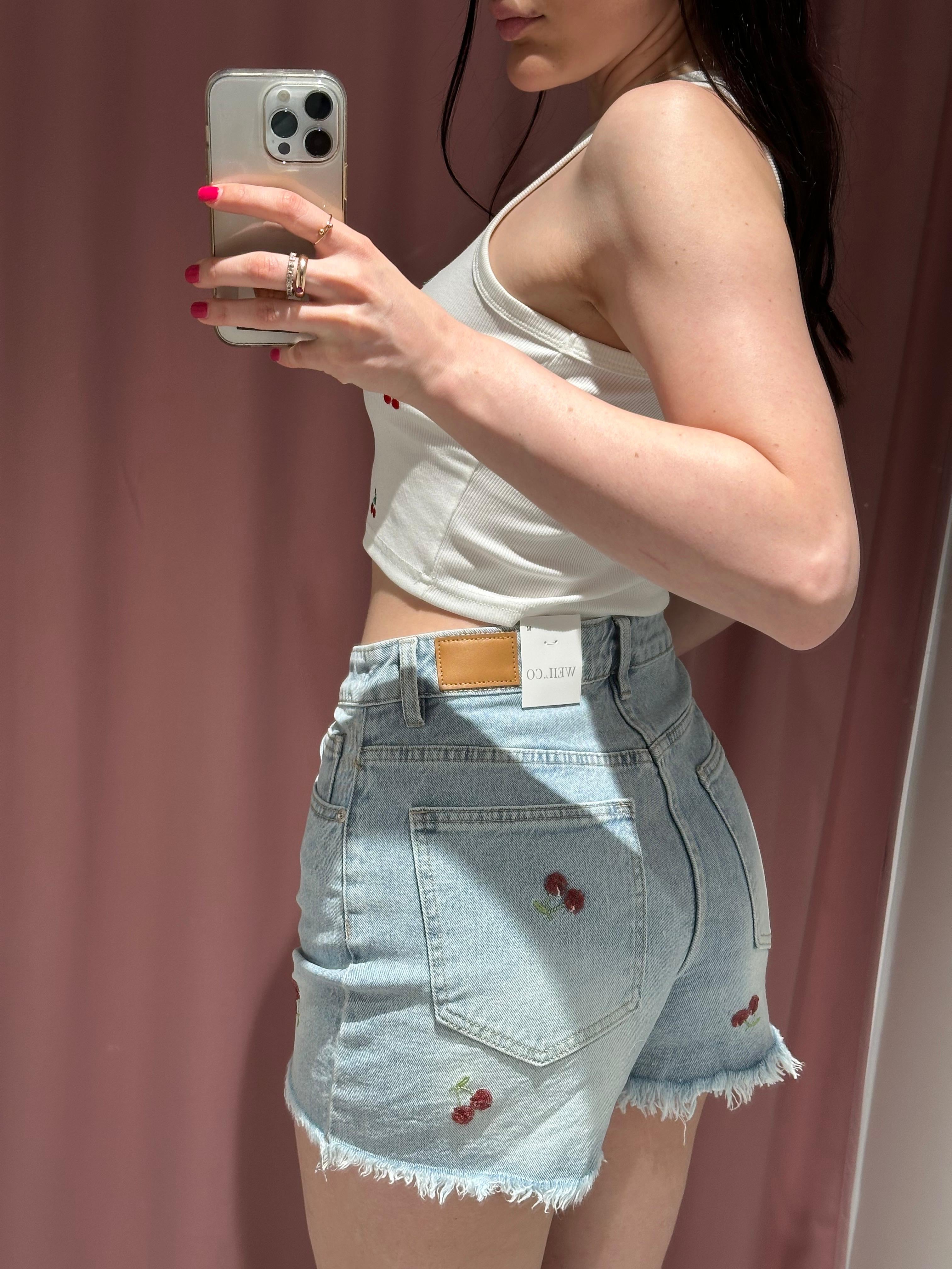 pantaloncini jeans ciliegie