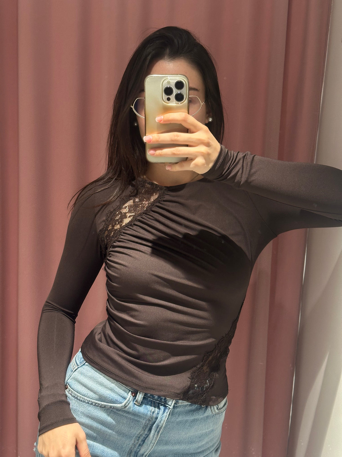 top dettaglio pizzo