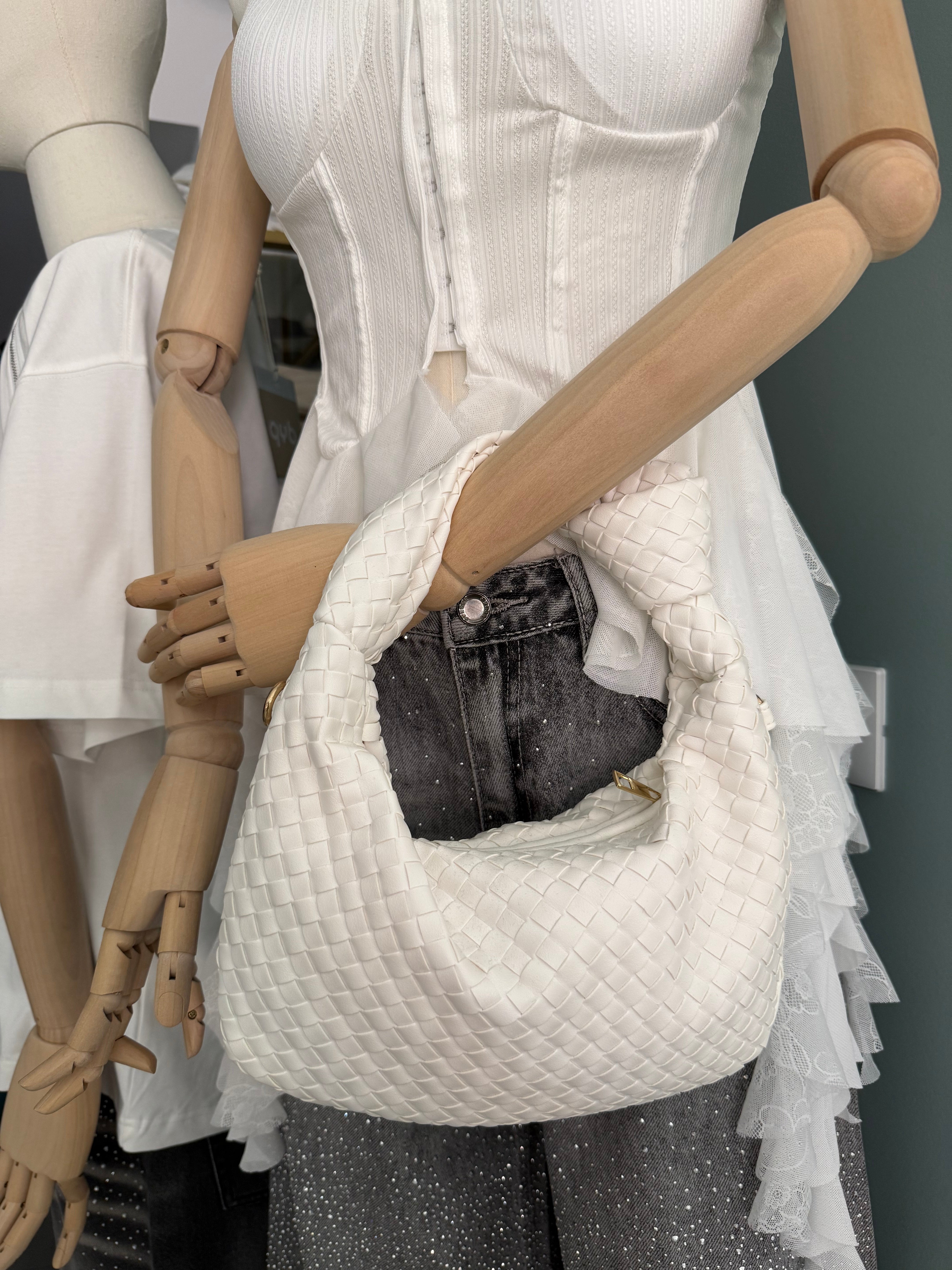 borsa intreccio virale