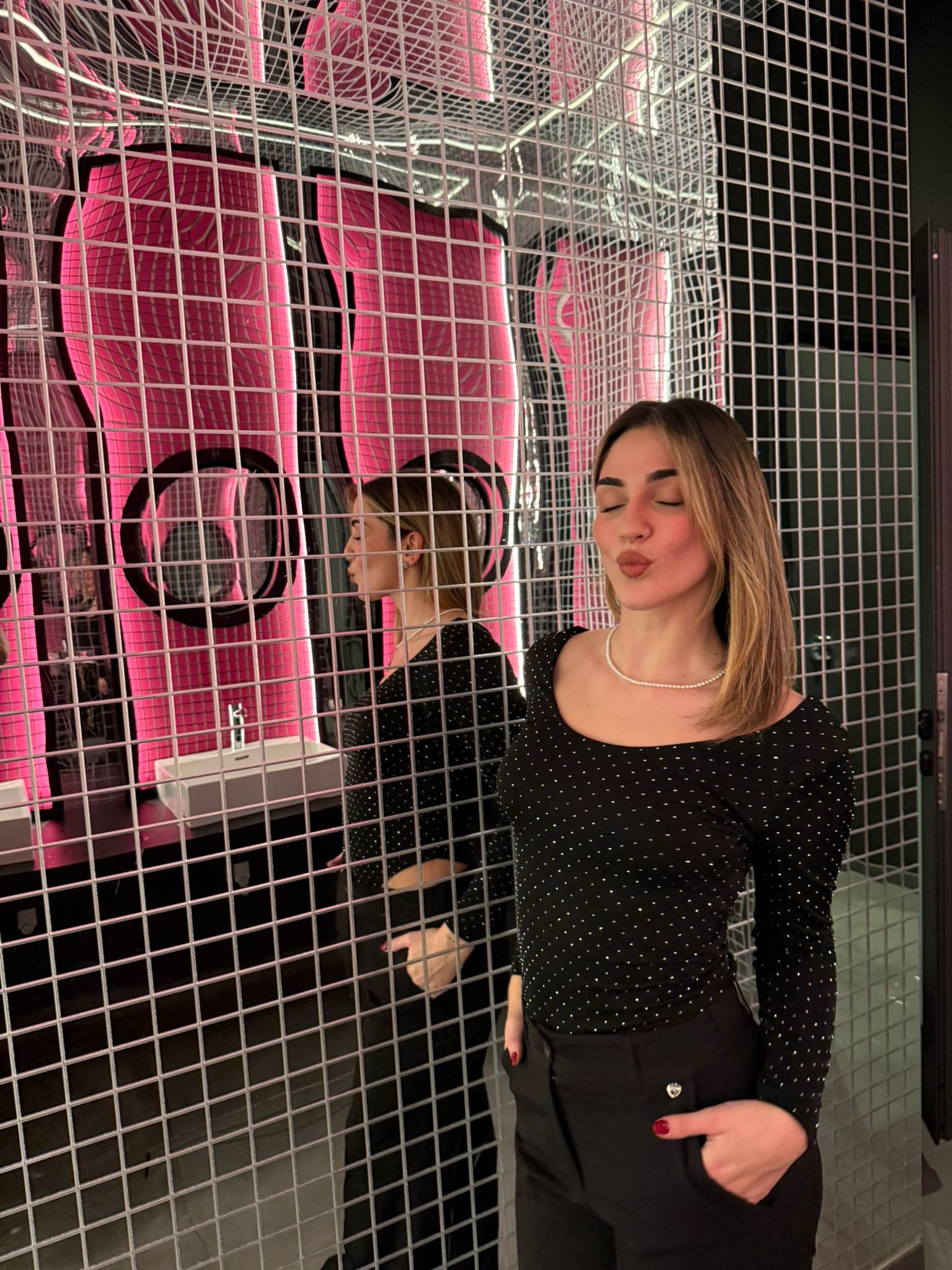 body punti luce scollo