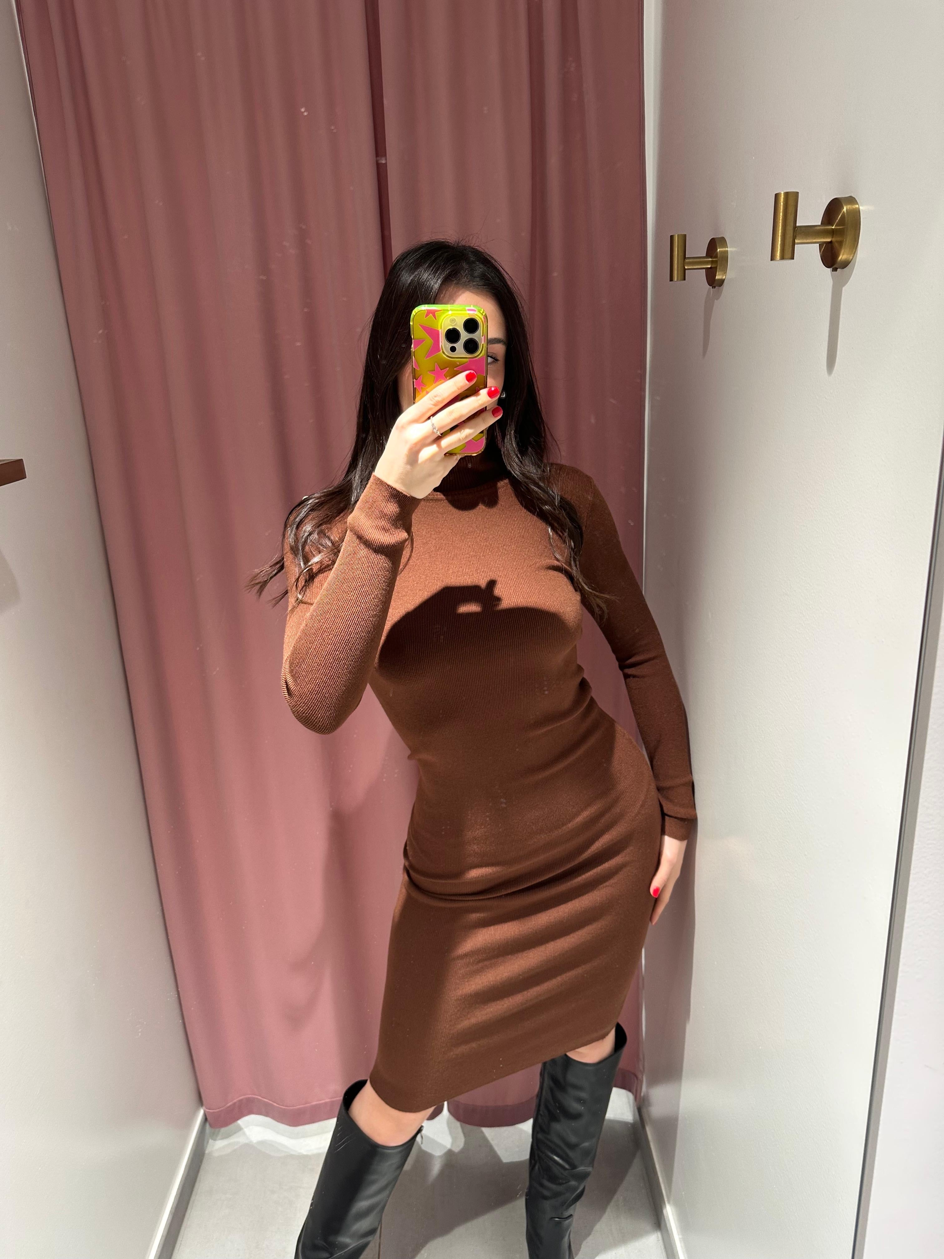 abito filo dolcevita lungo