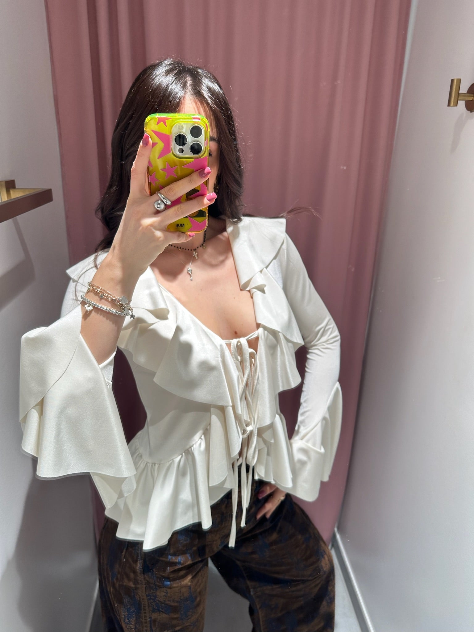 top satin volant