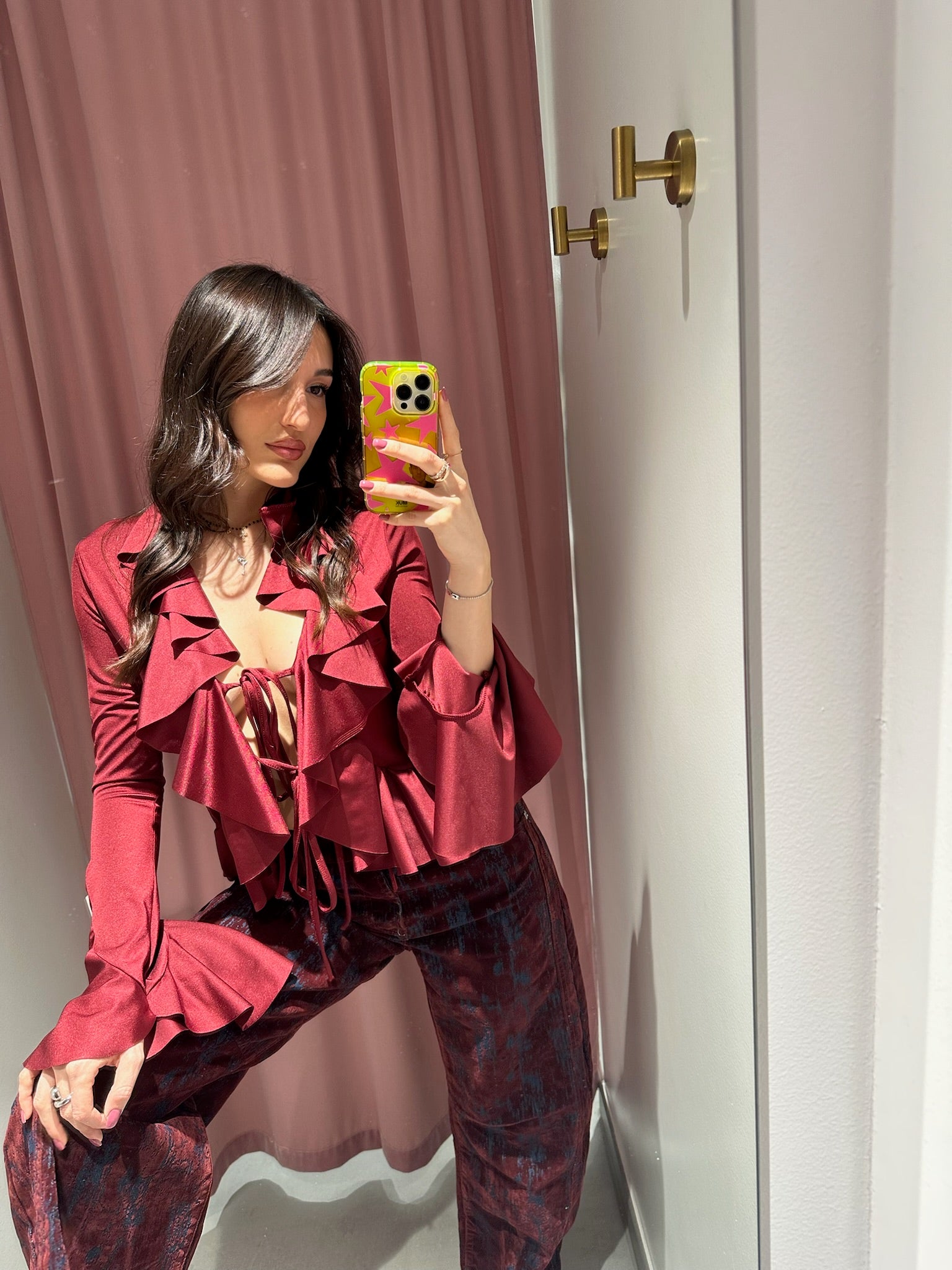 top satin volant