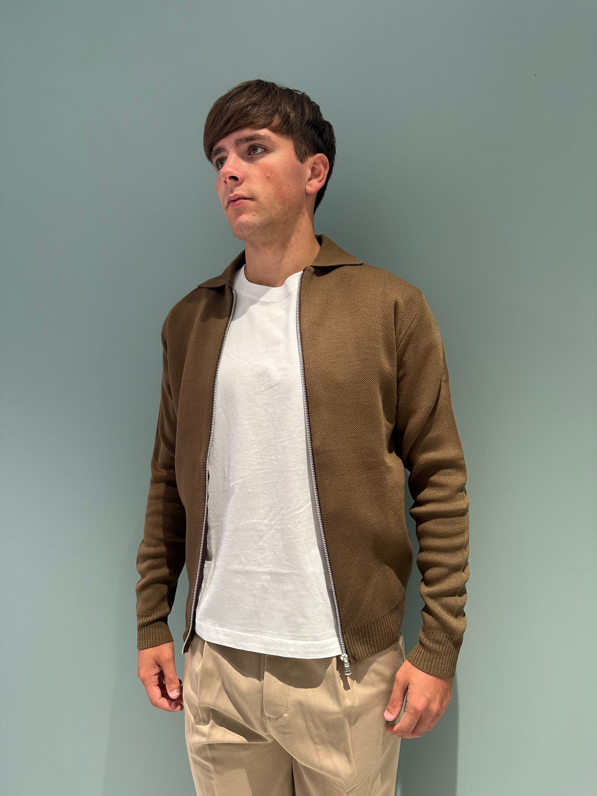 maglioncino in filo con zip lunga