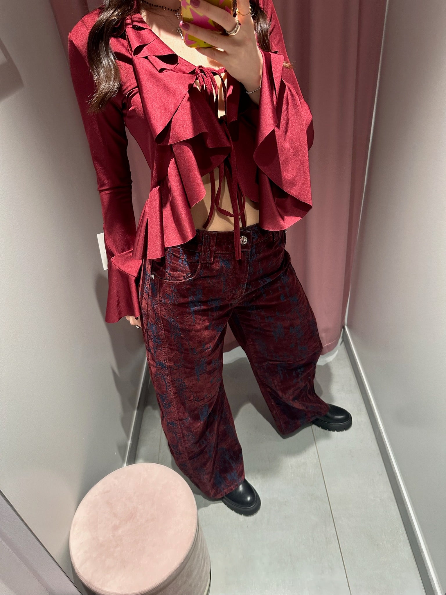 top satin volant