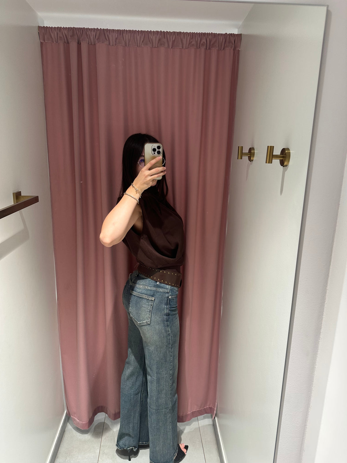 jeans cintura marrone