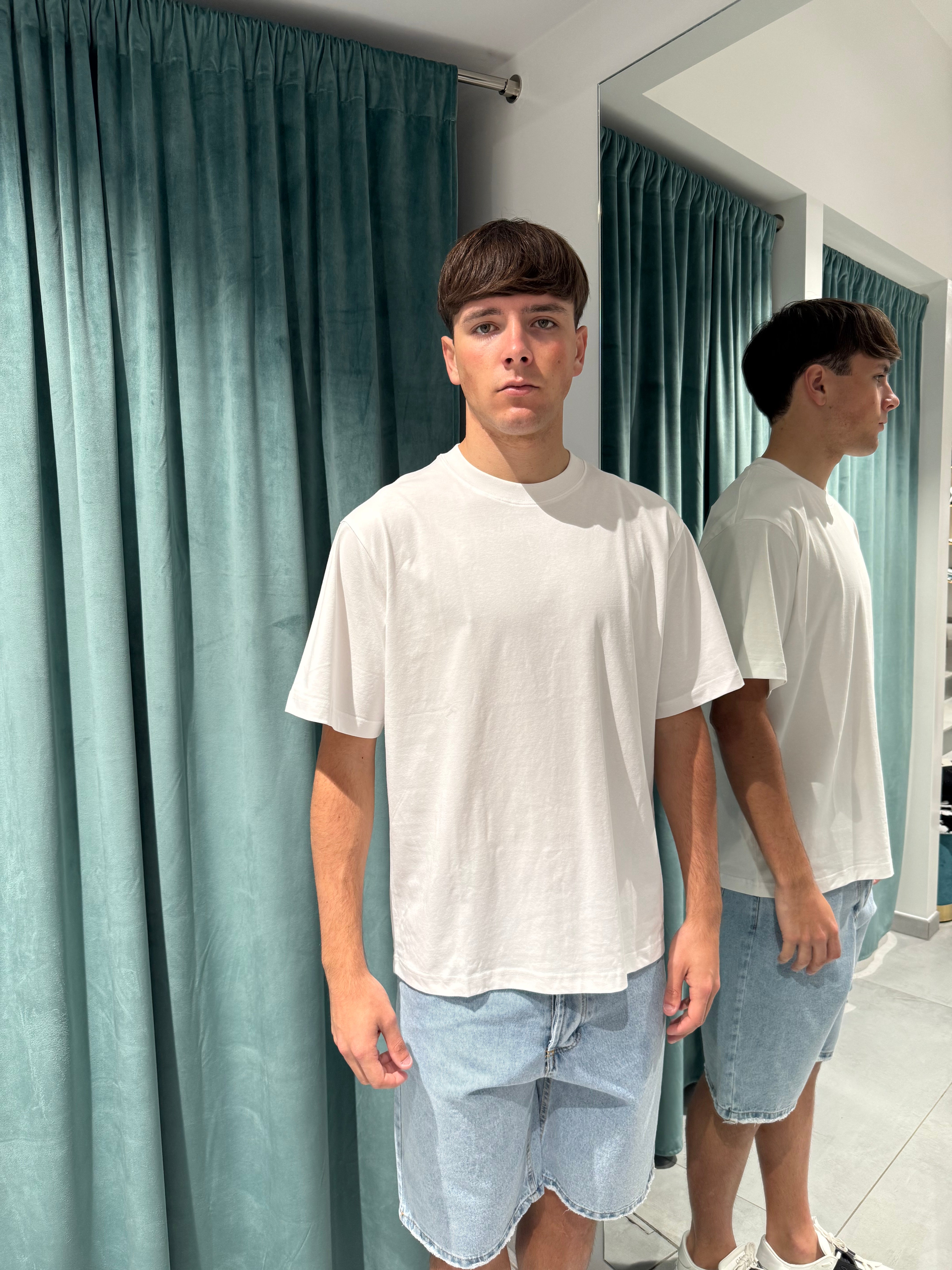 t-shirt basic over