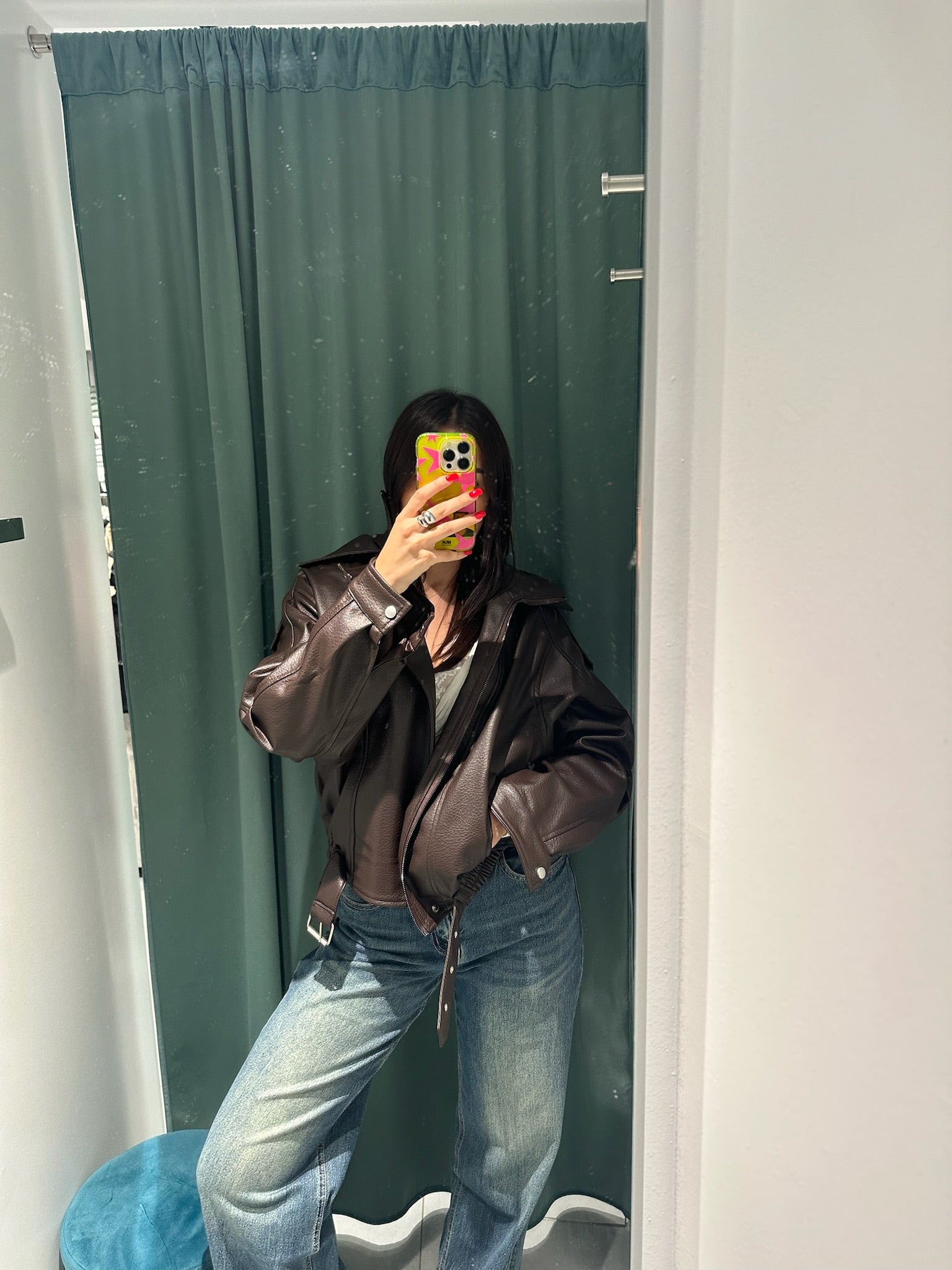 biker ecopelle over