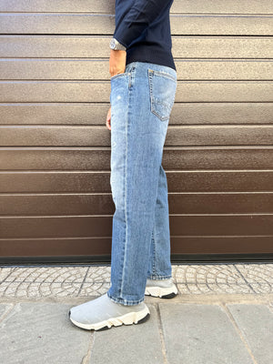 jeans staff 1