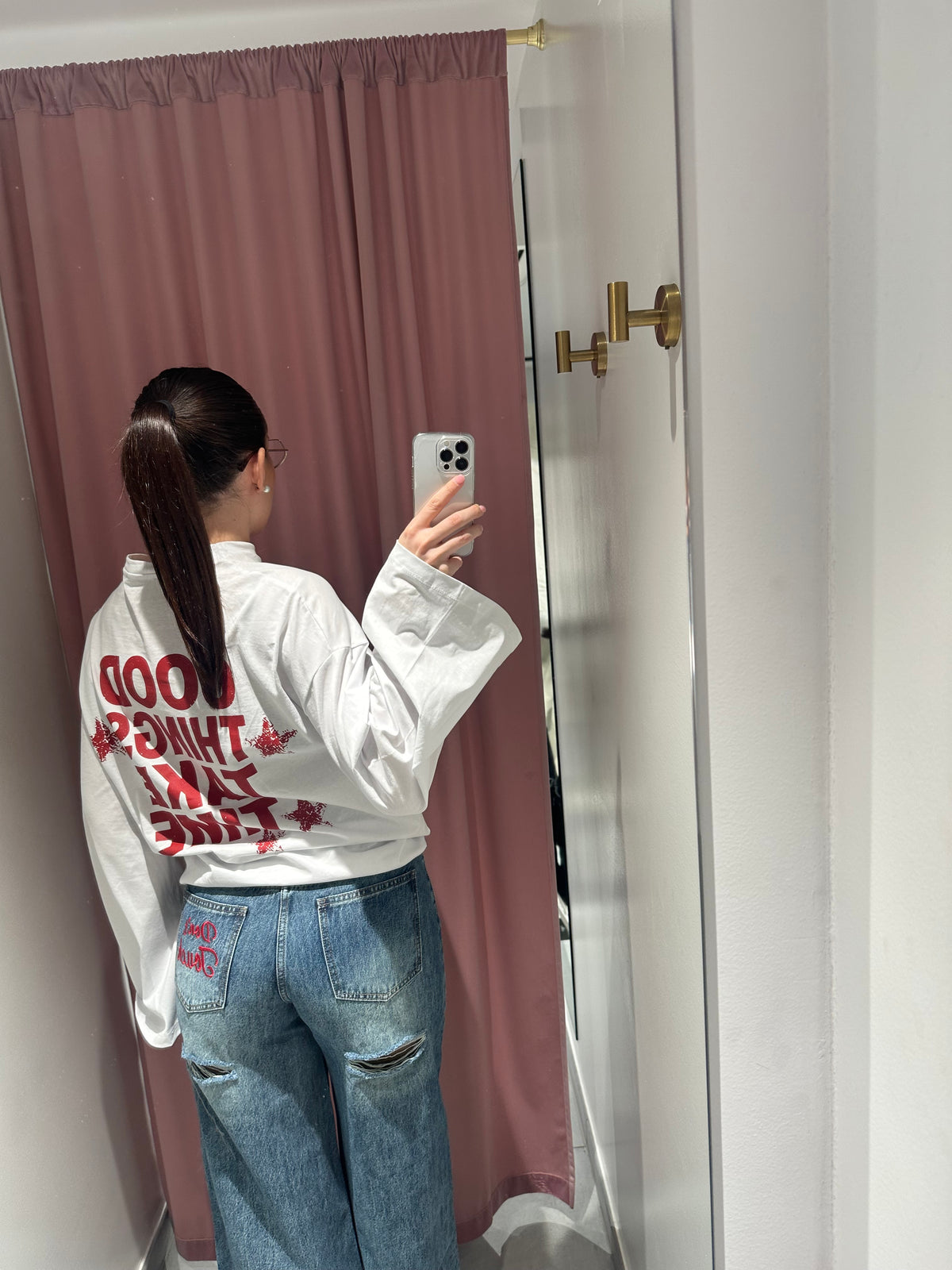 jeans don't touch