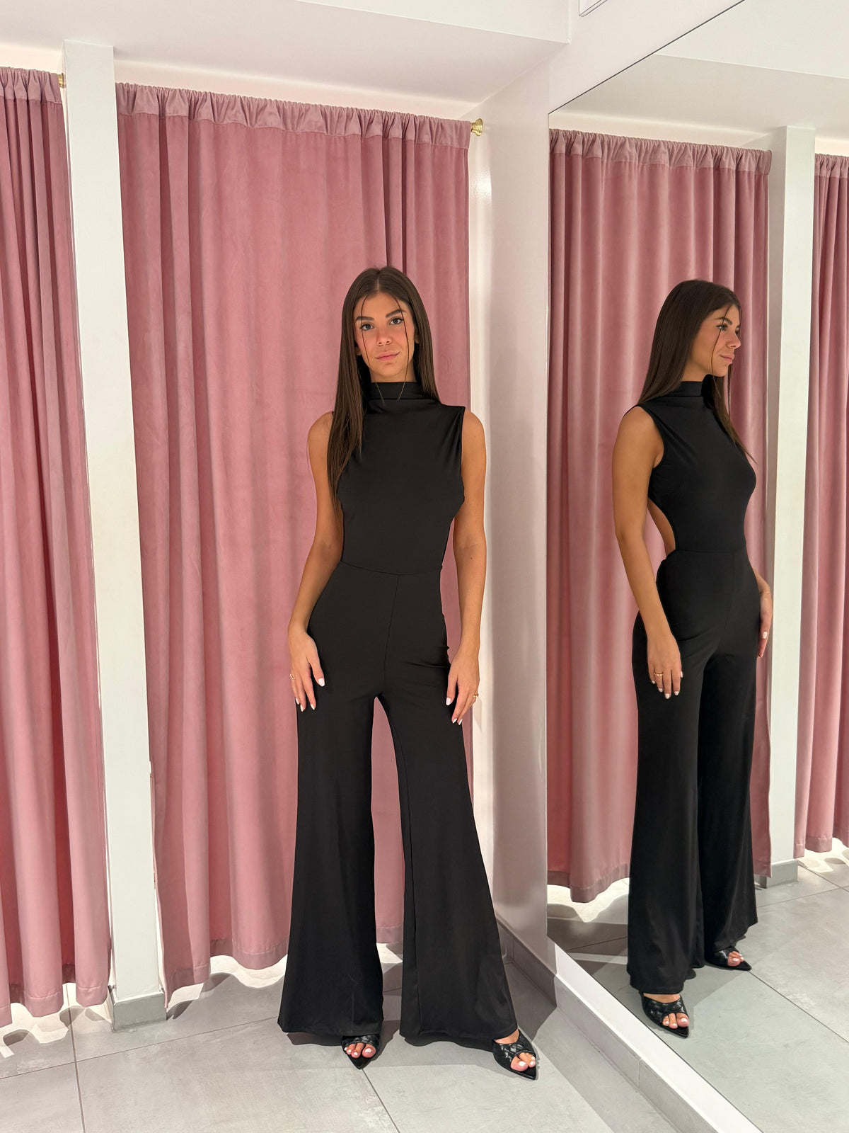 tutina schiena nuda zampa