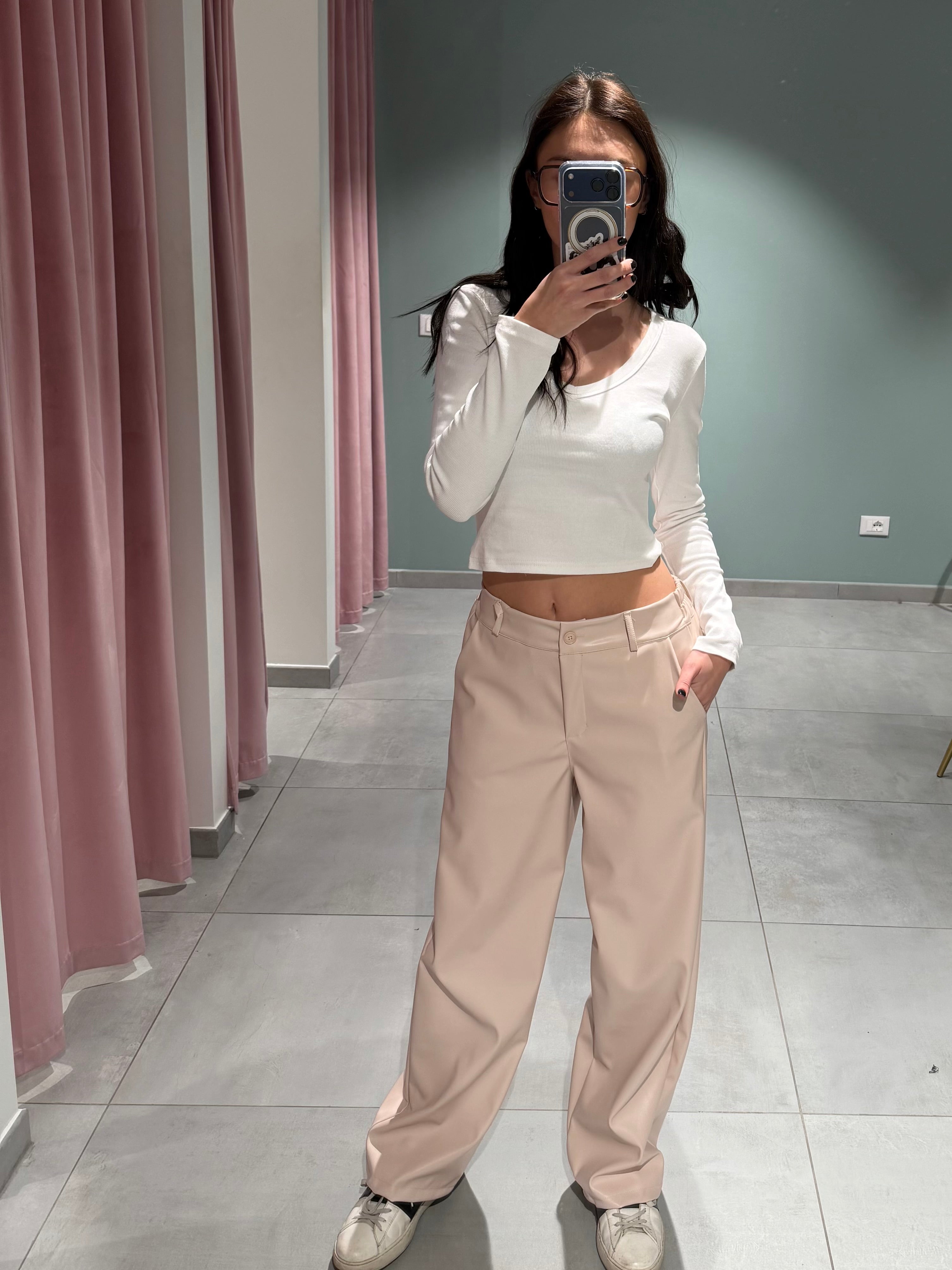 t-shirt v